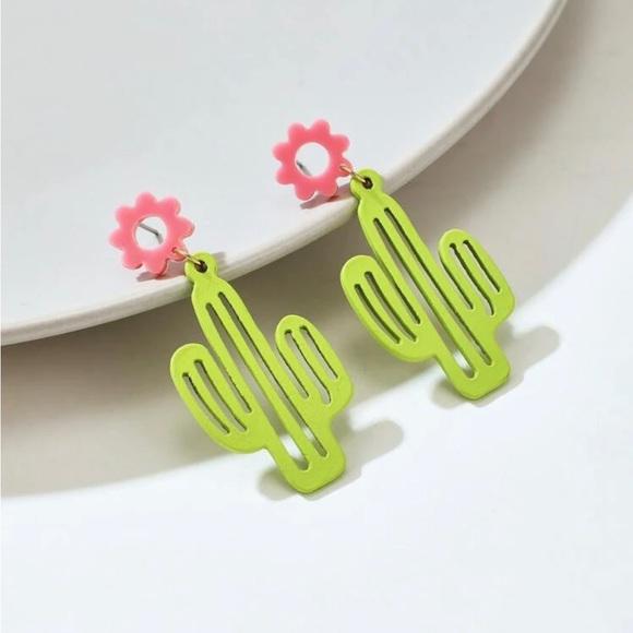 Cactus Dangle Earrings - H 1.8 W 0.7 - Picture 2 of 3